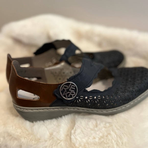 Rieker Shoes - Ladies Rieker 413G4 Shoes - Size 42 - GUC